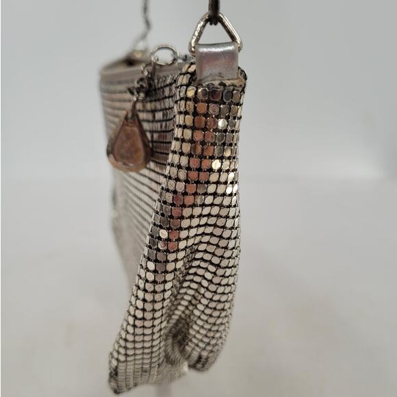 Vintage 60s 70s Metallic Sliver Gold Tone Mesh Ombré Chainmail Crossbody Bag - Picture 5 of 11